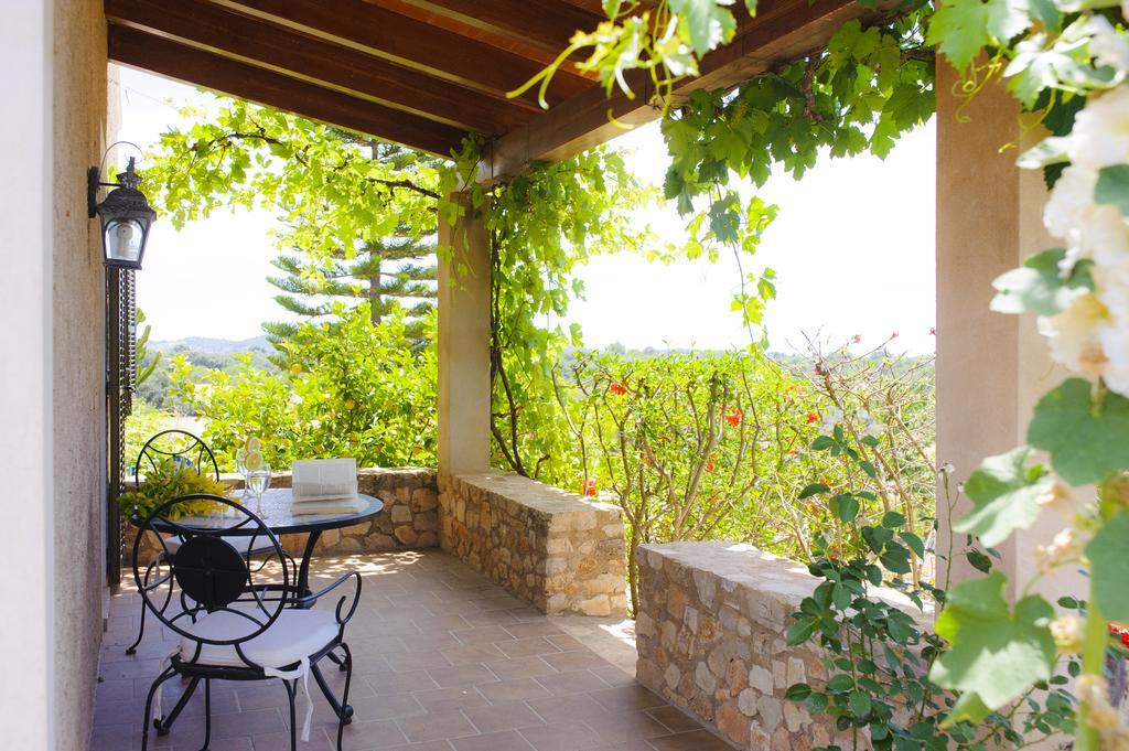 Finca Miguel Tomas Cas Concos Habitación foto