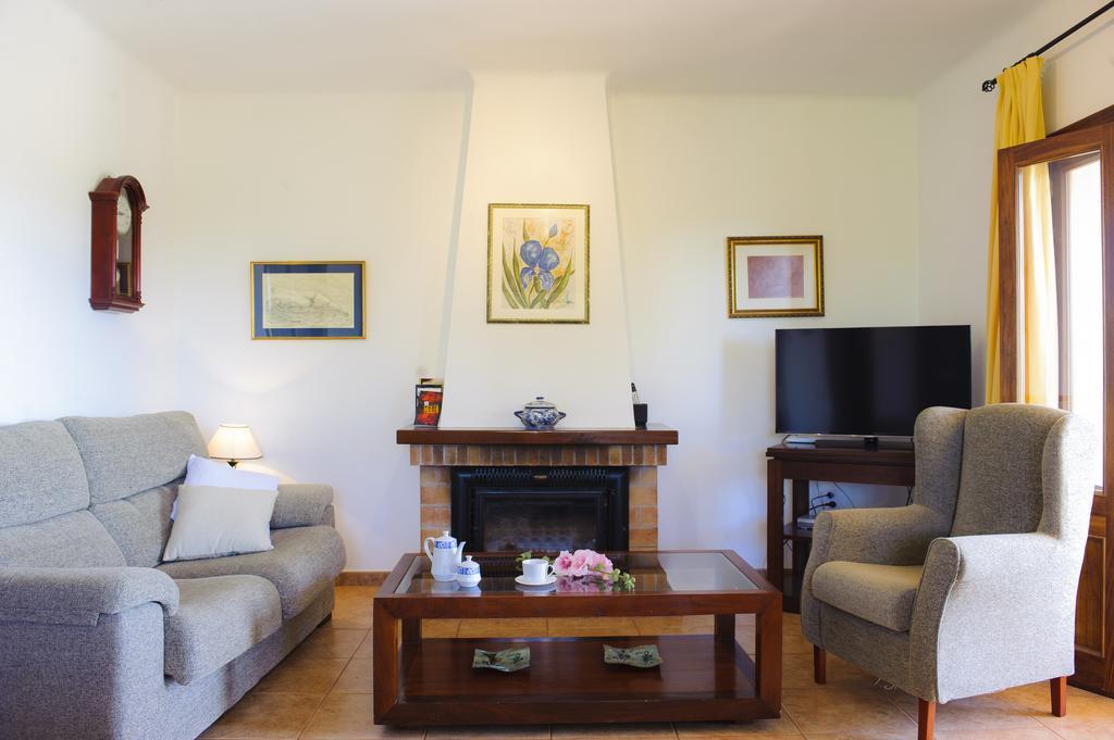 Finca Miguel Tomas Cas Concos Habitación foto