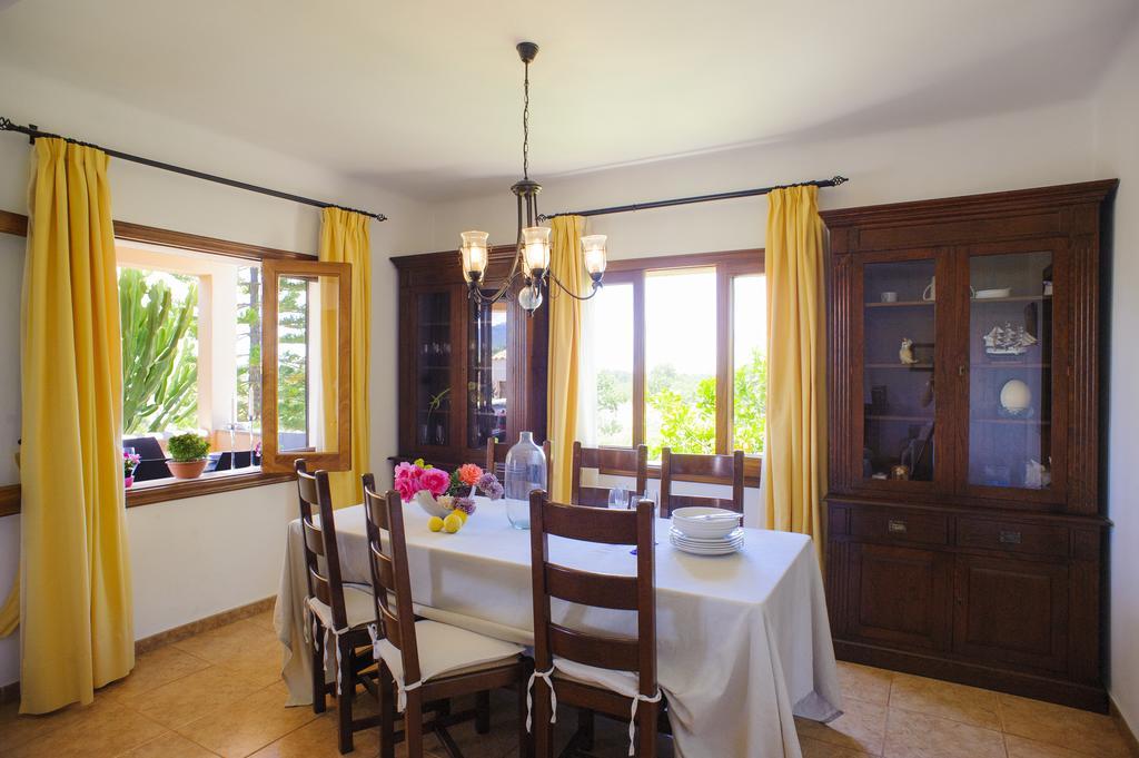 Finca Miguel Tomas Cas Concos Habitación foto