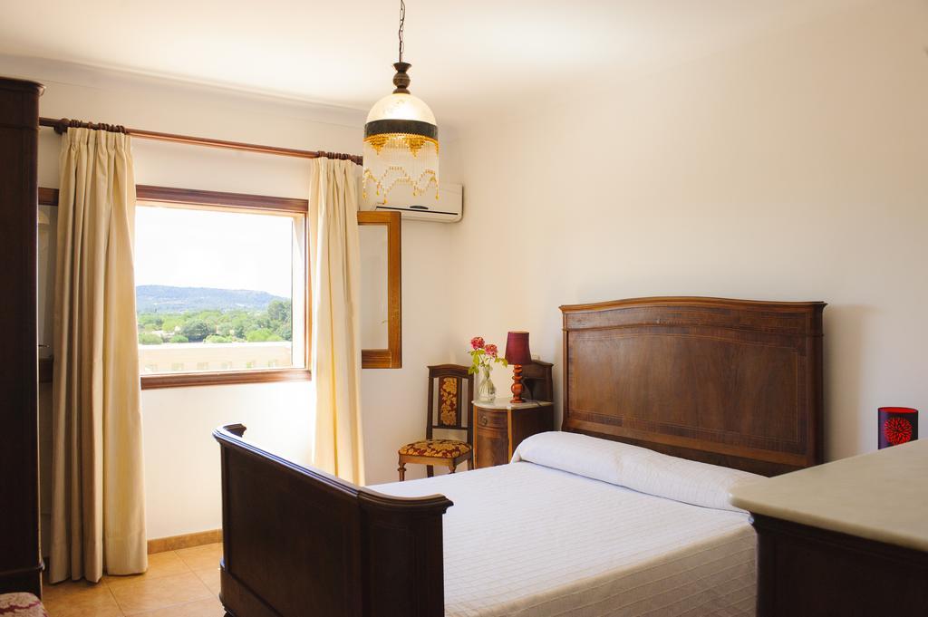Finca Miguel Tomas Cas Concos Habitación foto